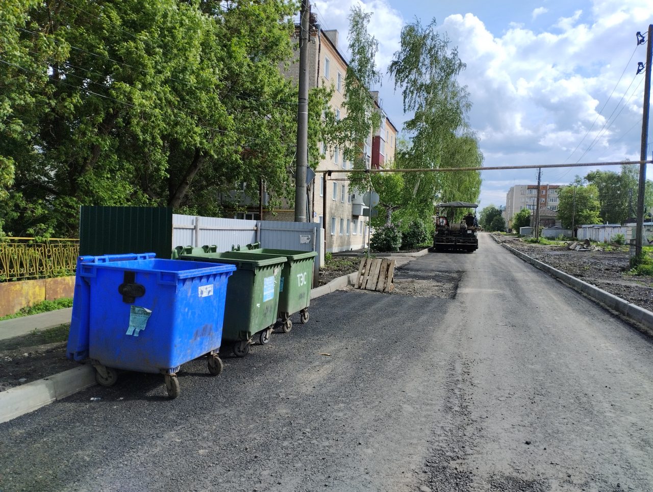 В Алатырском округе продолжается ремонт дорог 1