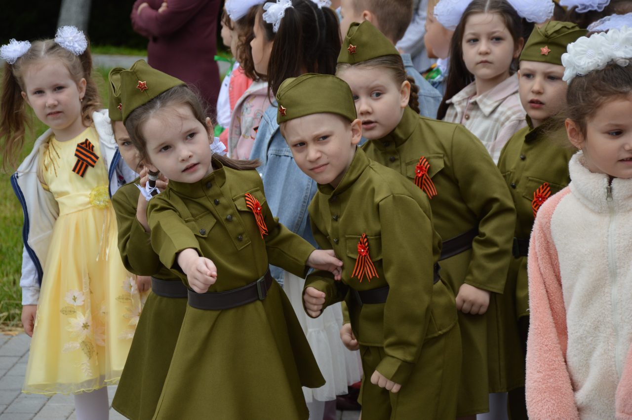 В Алатыре впервые прошла акция "Свеча памяти" для дошколят и ребят с ОВЗ 16