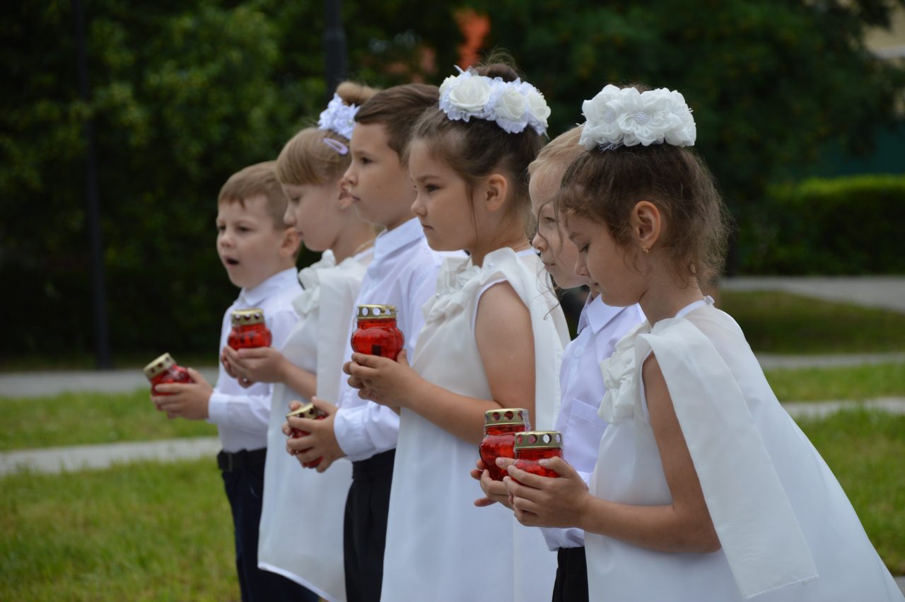 В Алатыре впервые прошла акция "Свеча памяти" для дошколят и ребят с ОВЗ 30