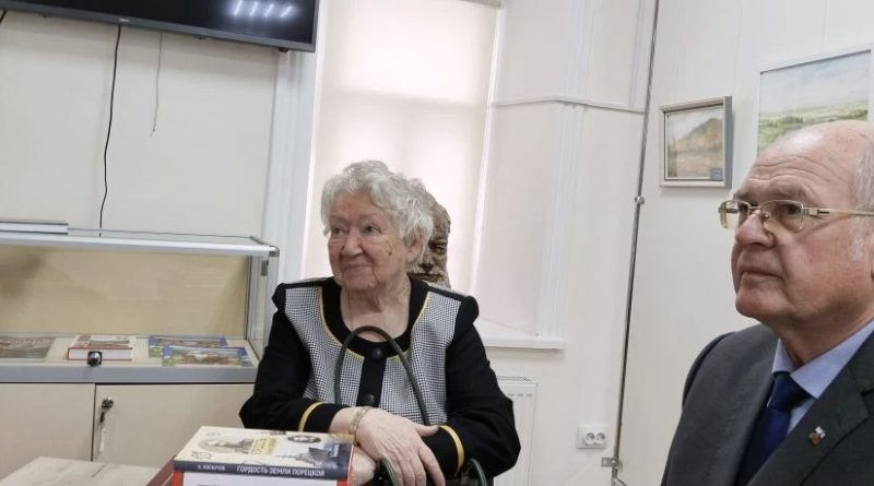 "С людьми и для людей". 80-летие отмечает Елена Васильевна Гарцева.