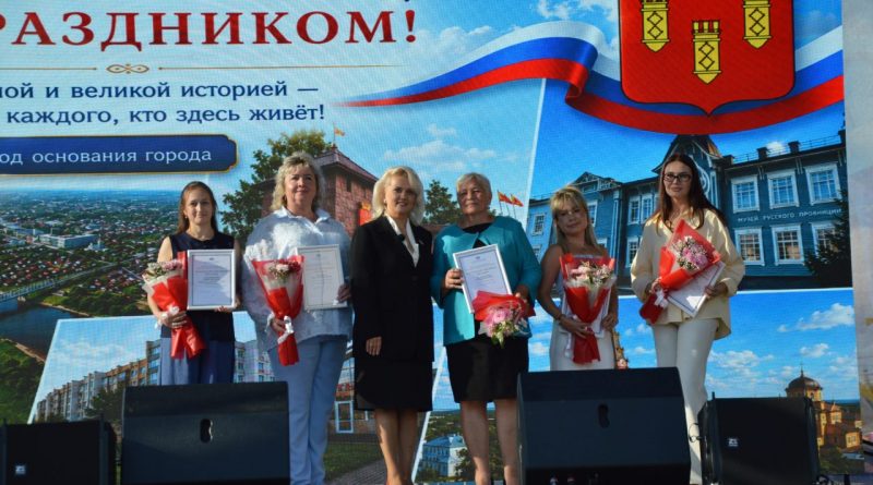 Алатырцев поздравили с Днем города 17