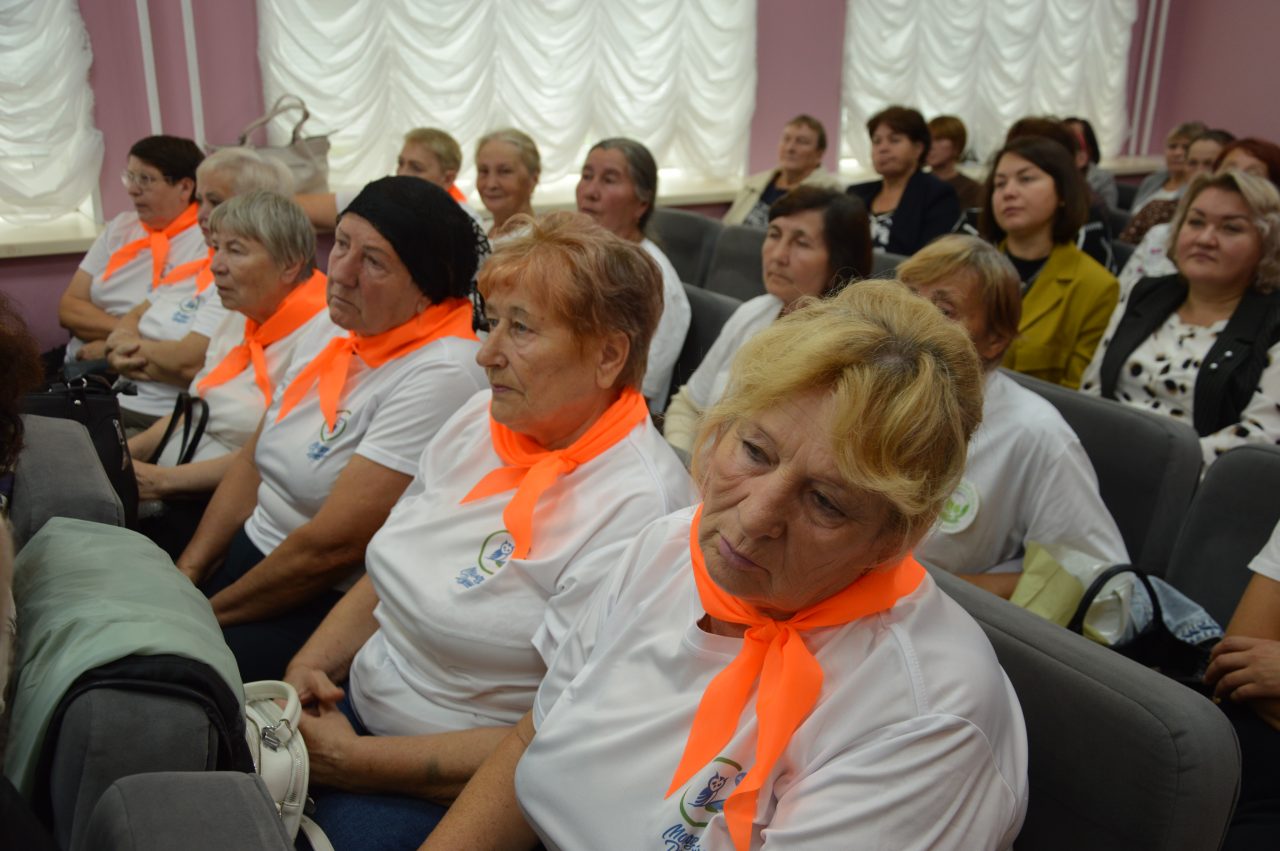 Алла Салаева - алатырским волонтерам: "Сохраним историю для будущих поколений!" 35