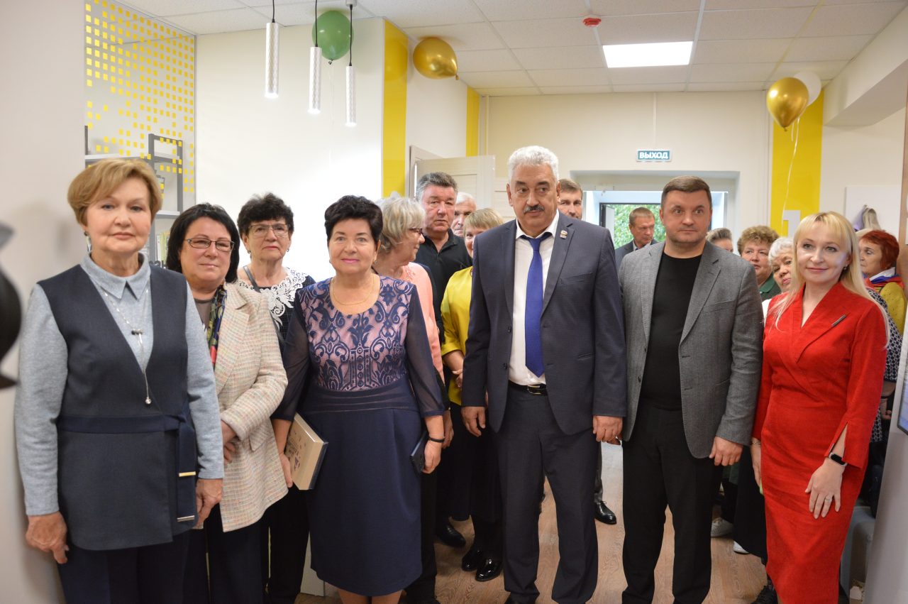 Библиотека на ул.Комарова в Алатыре теперь официально носит название «На Бугре» 22