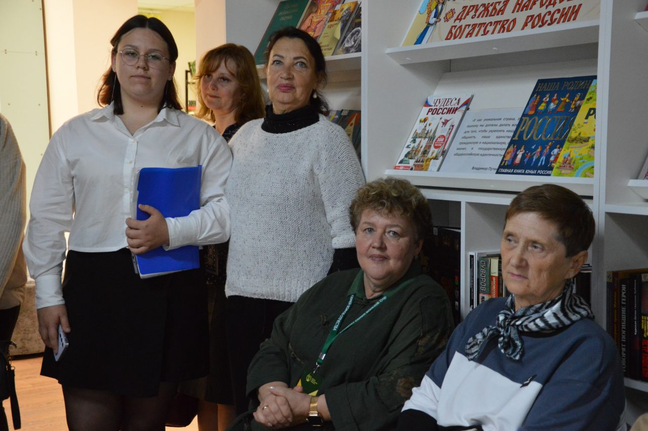 Библиотека на ул.Комарова в Алатыре теперь официально носит название «На Бугре» 42