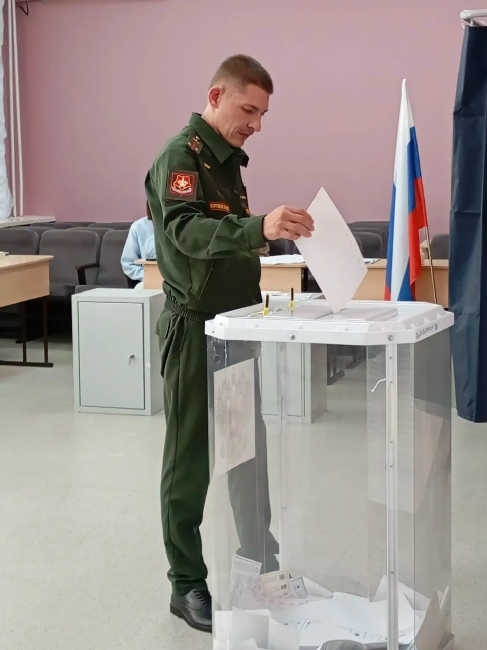 В Алатыре проголосовал ветеран СВО